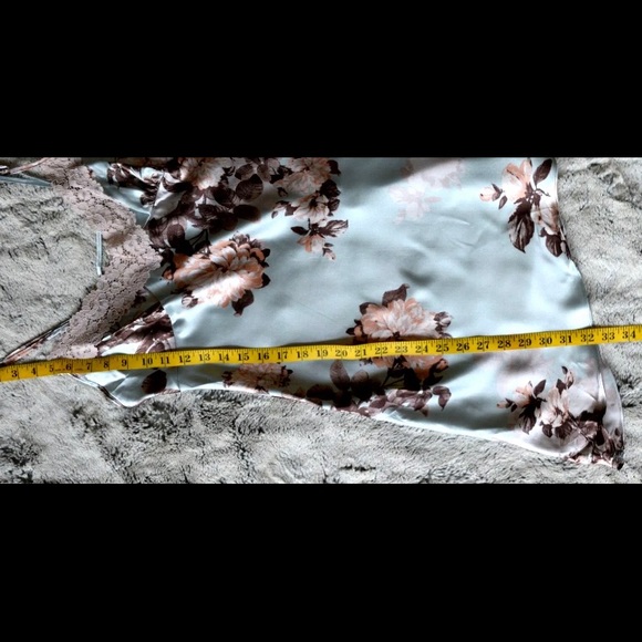 NEW with TAG Linea Donatella Satin and Lace Nightgown,Very Pretty, Sz M - Picture 12 of 13